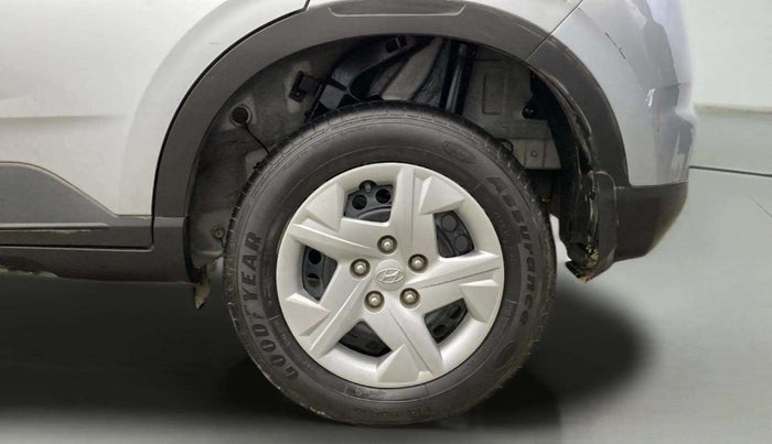 2019 Hyundai VENUE S 1.2, Petrol, Manual, 9,234 km, Left Rear Wheel