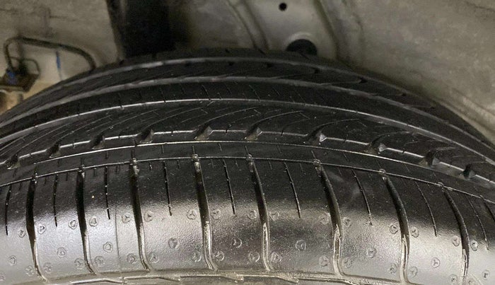 2019 Hyundai VENUE S 1.2, Petrol, Manual, 9,234 km, Right Rear Tyre Tread