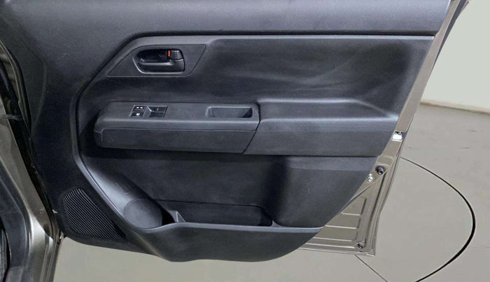 2024 Maruti New Wagon-R LXI 1.0, Petrol, Manual, 36,050 km, Driver Side Door Panels Control