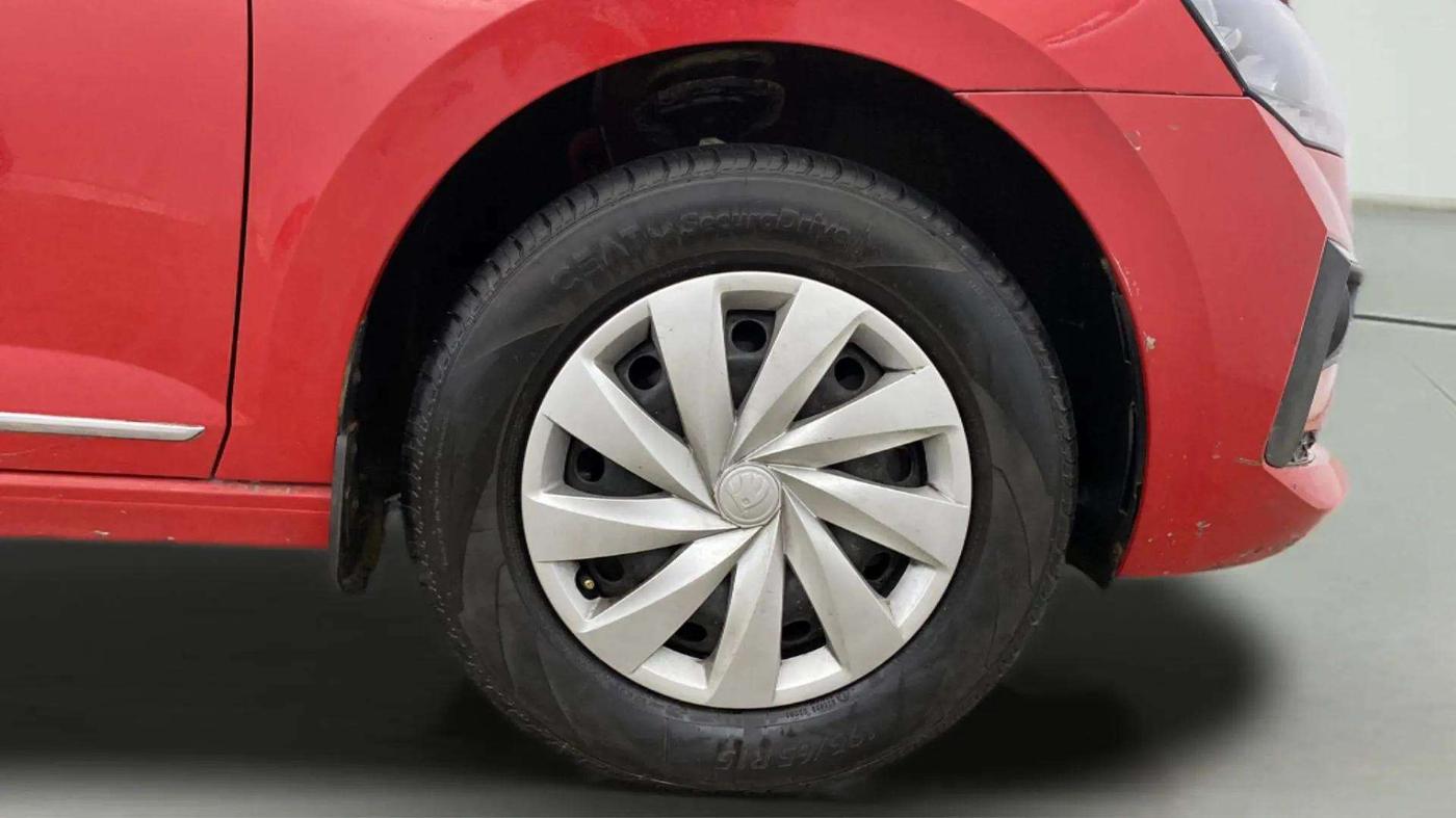 2023 Skoda SLAVIA ACTIVE 1.0L TSI MT, Petrol, Manual, 46,599 km, Right Front Wheel