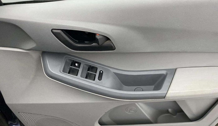 2022 Tata TIGOR XM CNG, CNG, Manual, 54,720 km, Driver Side Door Panels Control