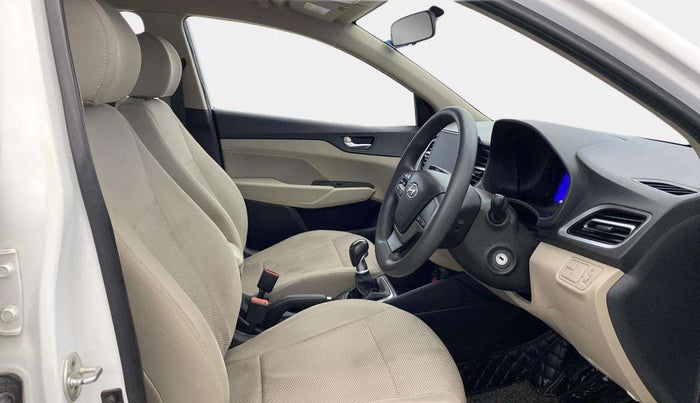 2022 Hyundai Verna S PLUS 1.5 VTVT, Petrol, Manual, 20,362 km, Right Side Front Door Cabin