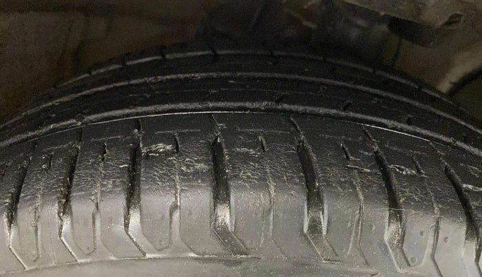 2022 Hyundai Verna S PLUS 1.5 VTVT, Petrol, Manual, 20,362 km, Right Front Tyre Tread