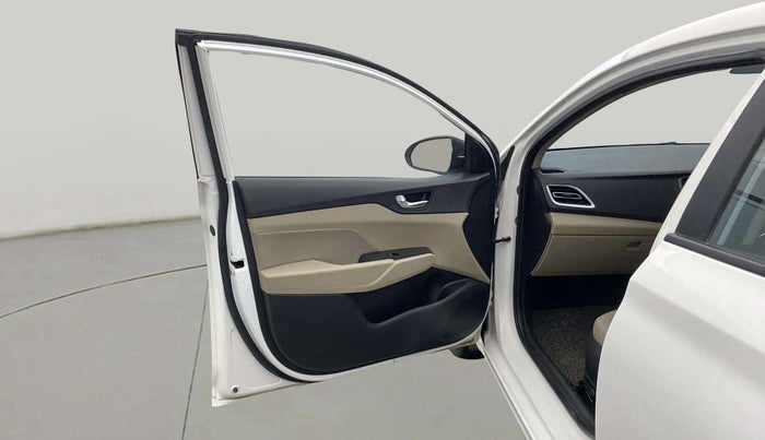 2022 Hyundai Verna S PLUS 1.5 VTVT, Petrol, Manual, 20,362 km, LHS Front Door