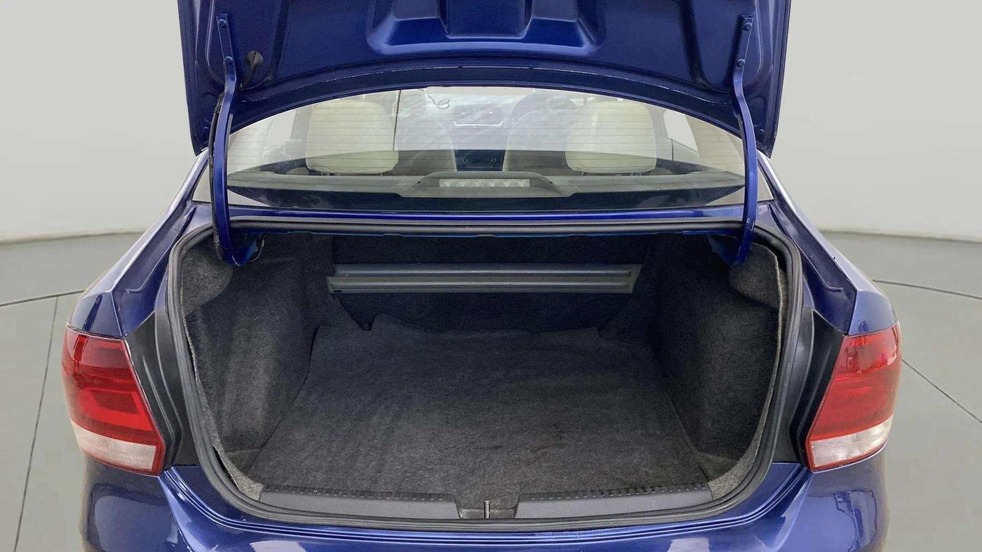 2014 Volkswagen Vento COMFORTLINE 1.6, Petrol, Manual, 92,721 km, Boot Open Zoomed View