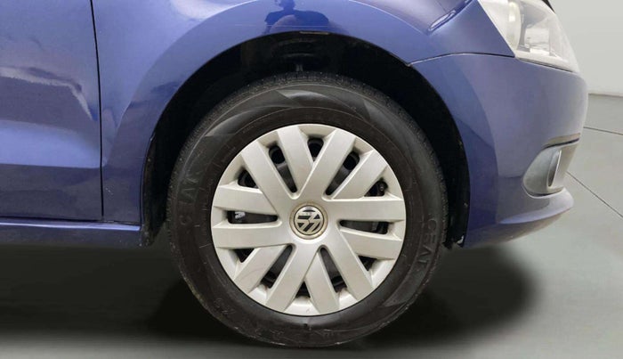 2014 Volkswagen Vento COMFORTLINE 1.6, Petrol, Manual, 92,714 km, Right Front Wheel