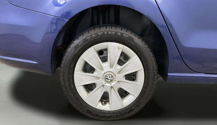 2014 Volkswagen Vento COMFORTLINE 1.6, Petrol, Manual, 92,714 km, Right Rear Wheel