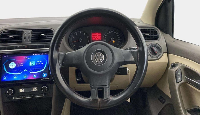 2014 Volkswagen Vento COMFORTLINE 1.6, Petrol, Manual, 92,714 km, Steering Wheel Close Up