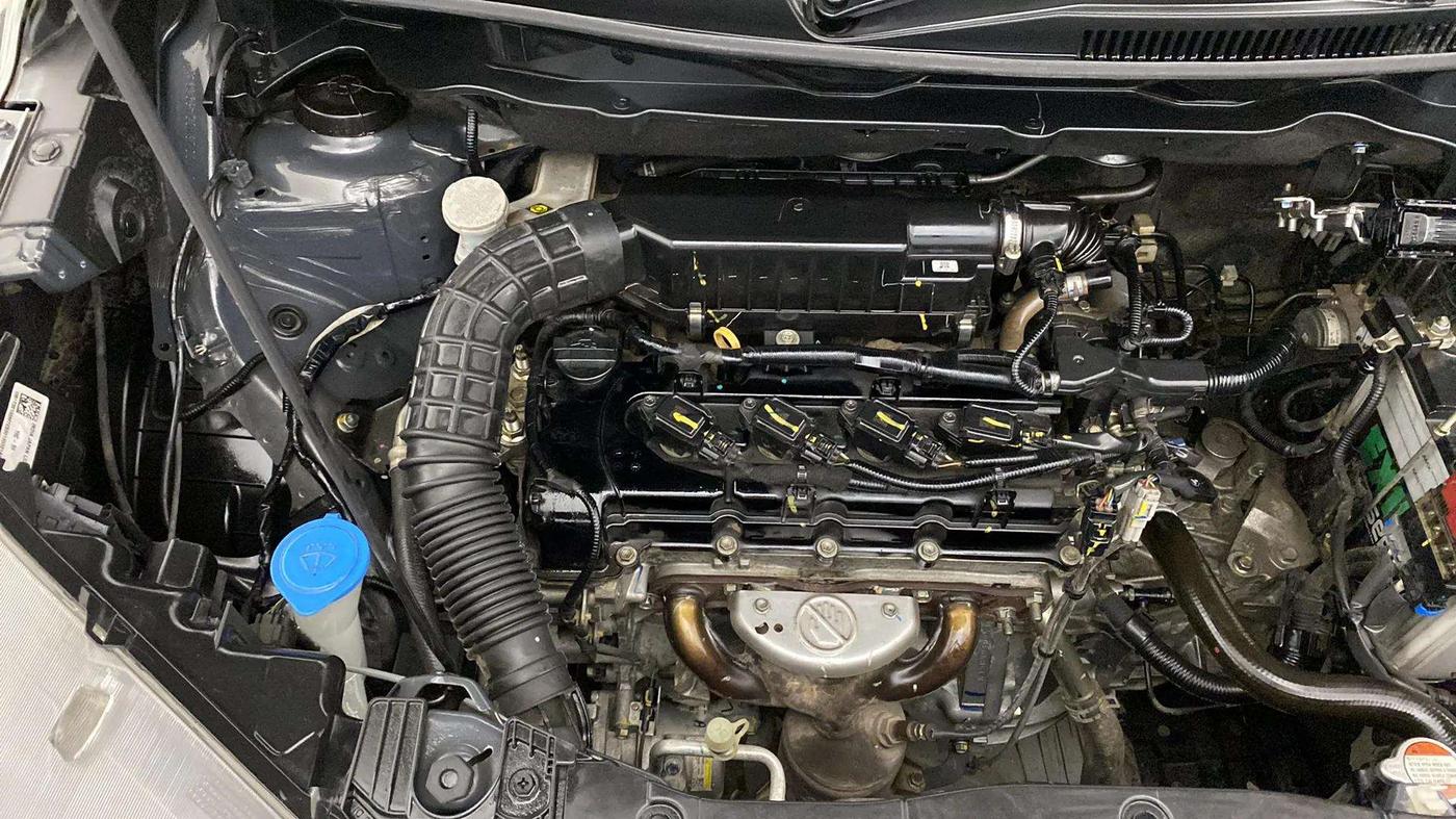 2021 Maruti XL6 ZETA MT, Petrol, Manual, 28,566 km, Engine View - Right
