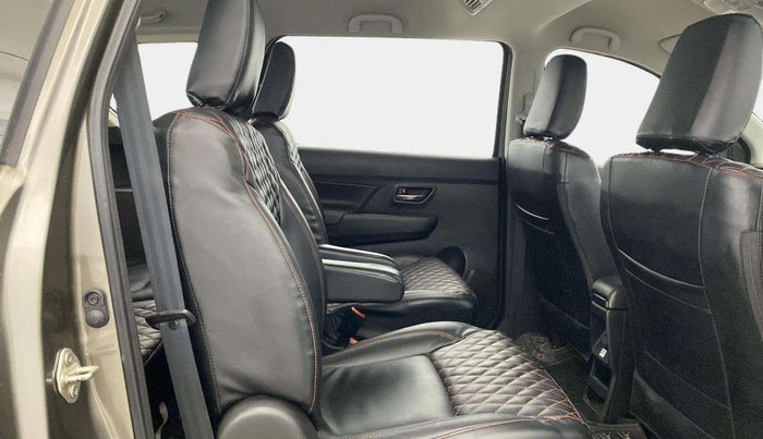 2021 Maruti XL6 ZETA MT, Petrol, Manual, 28,428 km, Right Side Rear Door Cabin