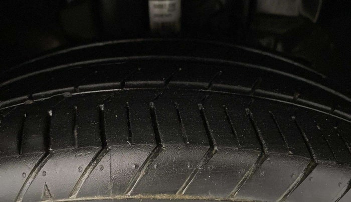 2021 Tata Tiago XZ PLUS PETROL, Petrol, Manual, 73,908 km, Right Front Tyre Tread