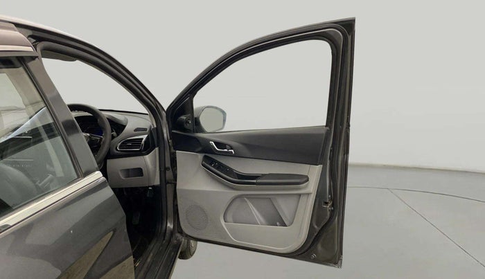 2021 Tata Tiago XZ PLUS PETROL, Petrol, Manual, 73,908 km, RHS Front Door