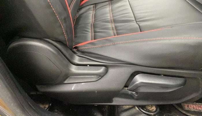 2021 Tata Tiago XZ PLUS PETROL, Petrol, Manual, 73,908 km, Driver Side Adjustment Panel
