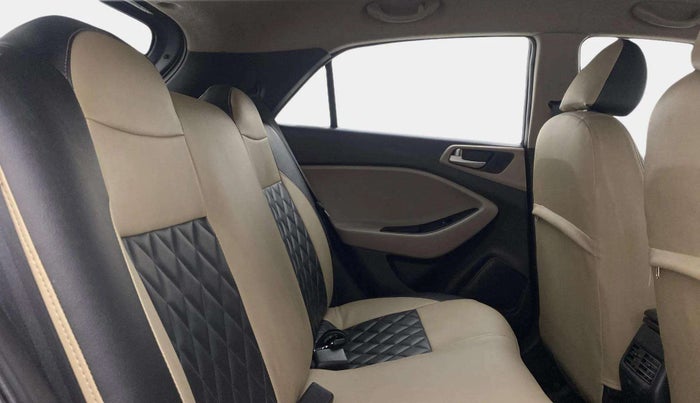 2019 Hyundai Elite i20 SPORTZ PLUS 1.2, Petrol, Manual, 44,498 km, Right Side Rear Door Cabin
