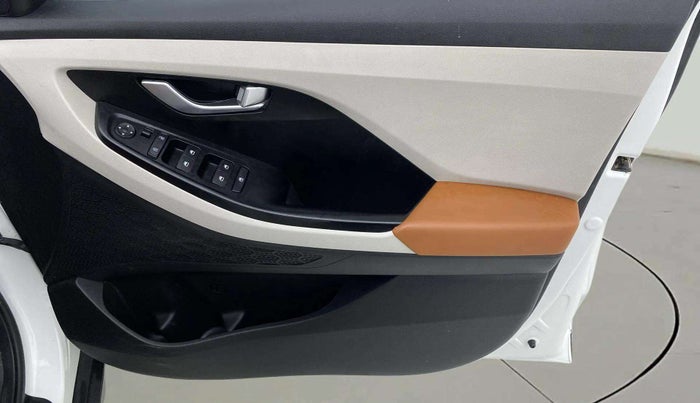2021 Hyundai Creta S 1.5 PETROL, Petrol, Manual, 53,293 km, Driver Side Door Panels Control