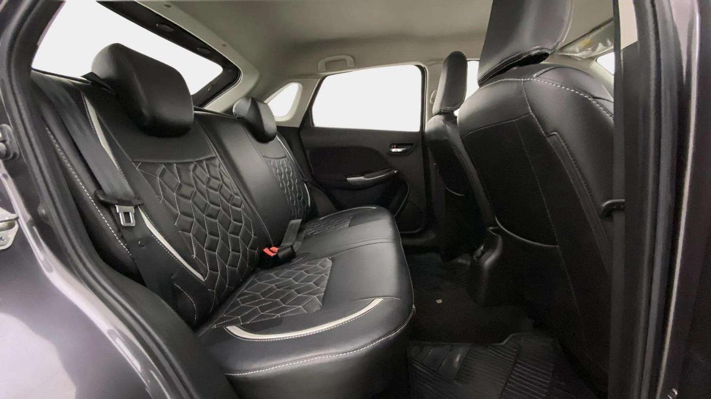 2017 Maruti Baleno DELTA PETROL 1.2, Petrol, Manual, 66,360 km, Right Side Rear Door Cabin