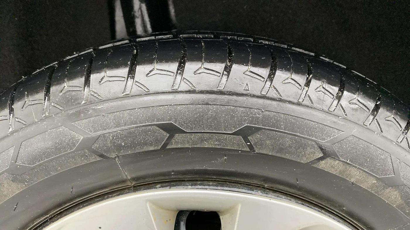 2017 Maruti Baleno DELTA PETROL 1.2, Petrol, Manual, 66,360 km, Right Rear Tyre Tread