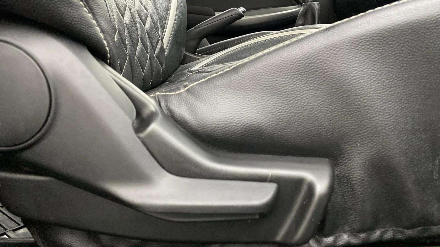 2017 Maruti Baleno DELTA PETROL 1.2, Petrol, Manual, 66,360 km, Driver Side Adjustment Panel