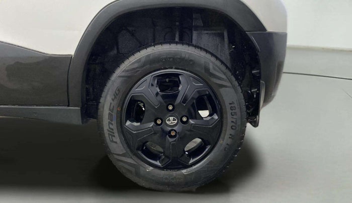 2022 Tata PUNCH ACCOMPLISHED MT, Petrol, Manual, 11,399 km, Left Rear Wheel
