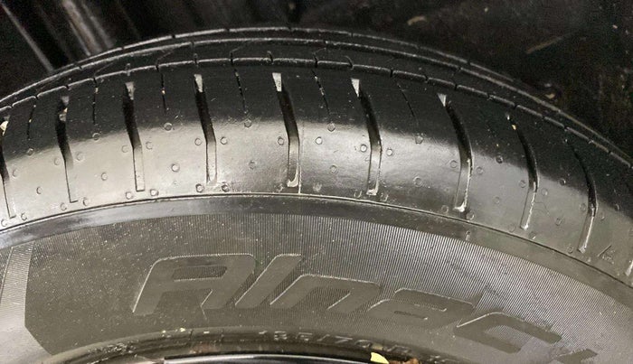 2022 Tata PUNCH ACCOMPLISHED MT, Petrol, Manual, 11,399 km, Right Front Tyre Tread