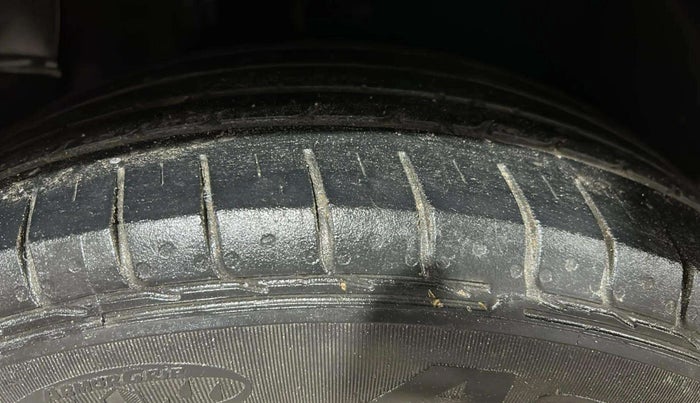2016 Hyundai Creta BASE 1.6 PETROL, Petrol, Manual, 59,257 km, Right Front Tyre Tread