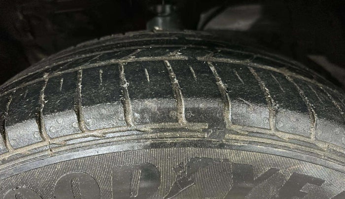 2016 Hyundai Creta BASE 1.6 PETROL, Petrol, Manual, 59,257 km, Left Front Tyre Tread