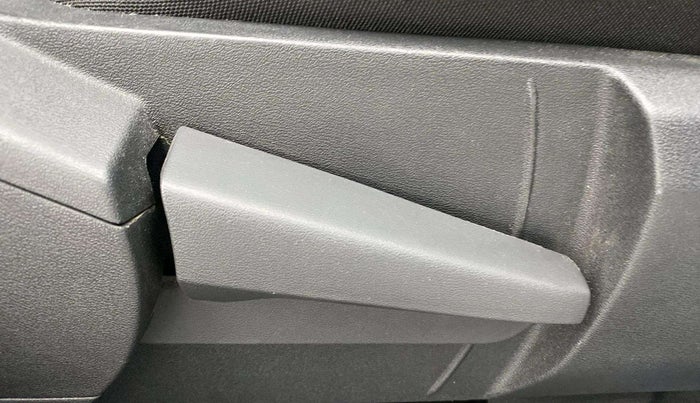 2022 Renault Kiger RXZ TURBO CVT, Petrol, Automatic, 28,339 km, Driver Side Adjustment Panel