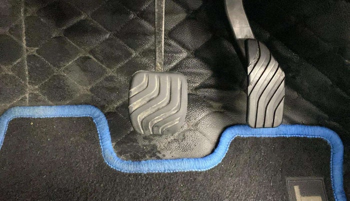 2022 Renault Kiger RXZ TURBO CVT, Petrol, Automatic, 28,339 km, Pedals