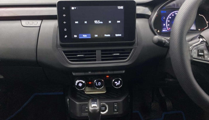 2022 Renault Kiger RXZ TURBO CVT, Petrol, Automatic, 28,339 km, Air Conditioner