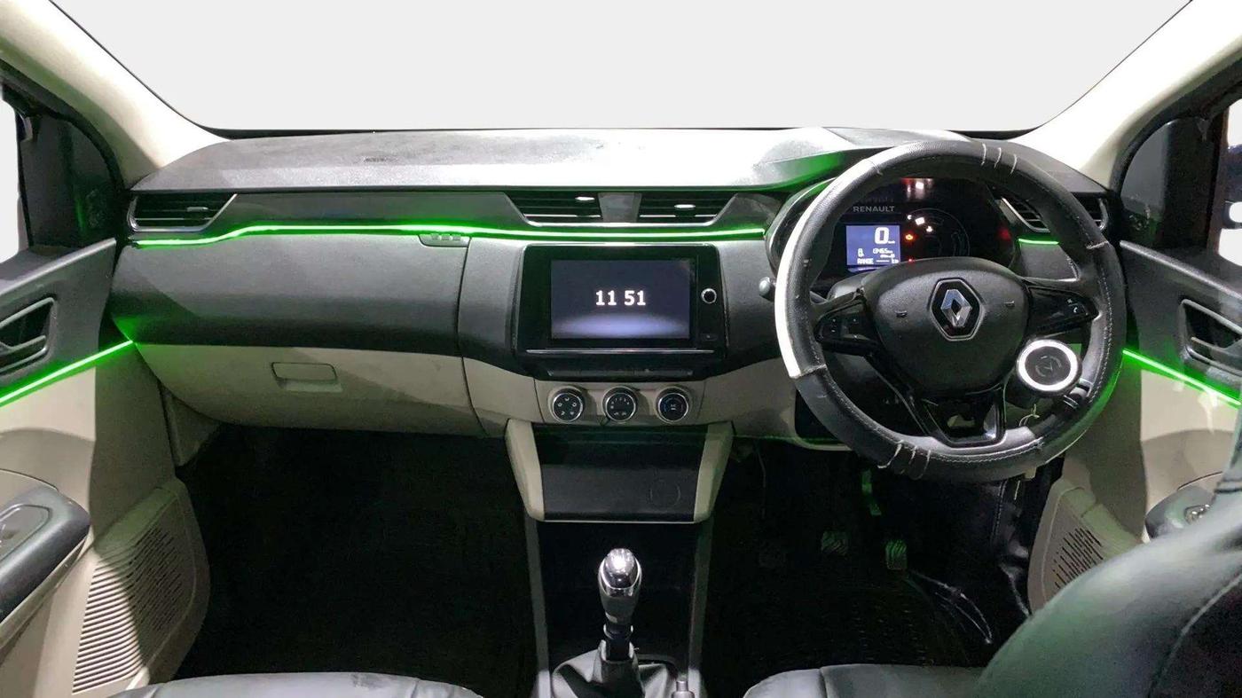2022 Renault TRIBER RXT, Petrol, Manual, 13,531 km, Dashboard