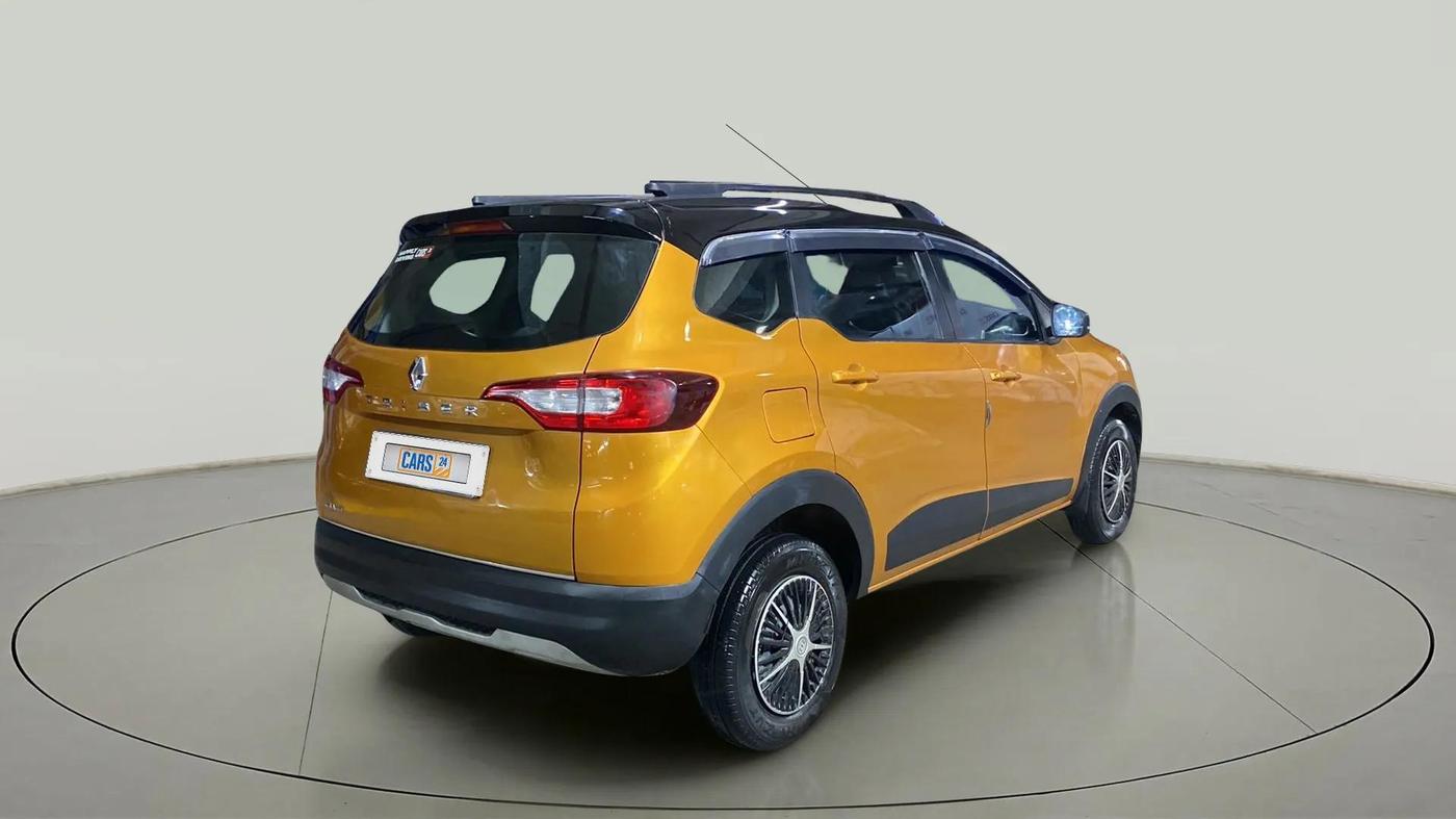 2022 Renault TRIBER RXT, Petrol, Manual, 13,531 km, Right Back Diagonal
