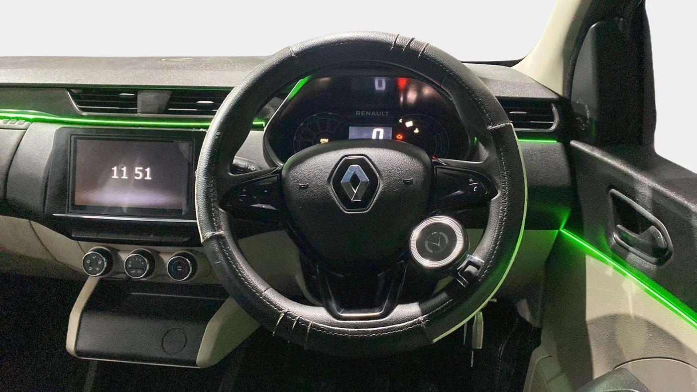 2022 Renault TRIBER RXT, Petrol, Manual, 13,531 km, Steering Wheel Close Up