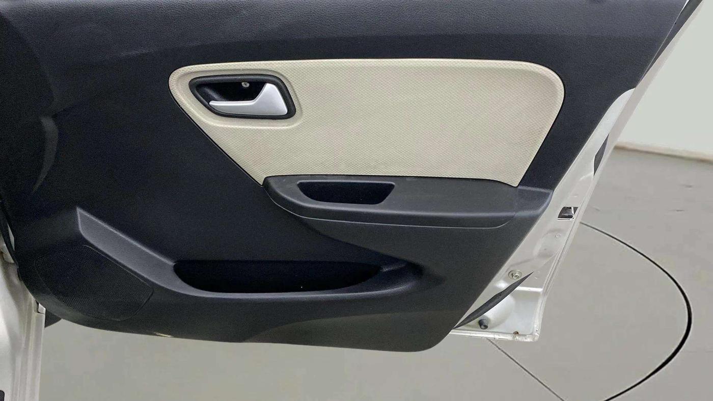2022 Maruti Alto LXI OPT CNG, CNG, Manual, 39,156 km, Driver Side Door Panels Control