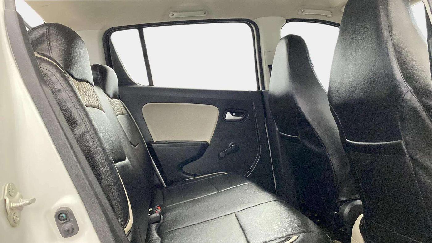2022 Maruti Alto LXI OPT CNG, CNG, Manual, 39,156 km, Right Side Rear Door Cabin