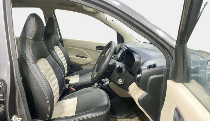 2022 Hyundai NEW SANTRO SPORTZ MT, Petrol, Manual, 22,792 km, Right Side Front Door Cabin