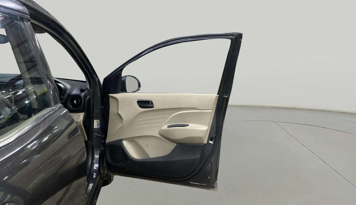2022 Hyundai NEW SANTRO SPORTZ MT, Petrol, Manual, 22,792 km, RHS Front Door