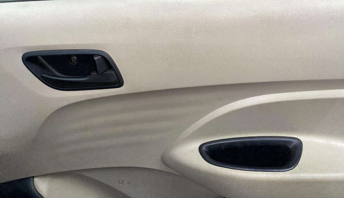 2022 Hyundai NEW SANTRO SPORTZ MT, Petrol, Manual, 22,792 km, Driver Side Door Panels Control