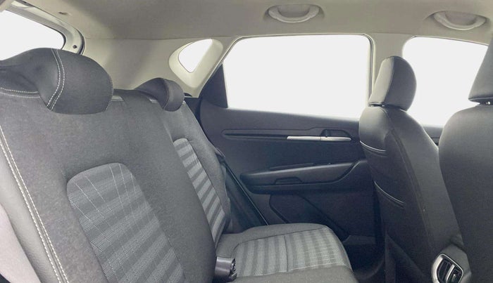 2020 KIA SONET HTK PLUS 1.5, Diesel, Manual, 10,751 km, Right Side Rear Door Cabin