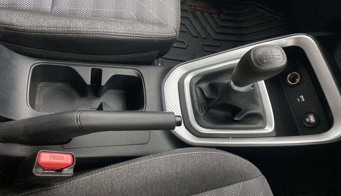 2020 KIA SONET HTK PLUS 1.5, Diesel, Manual, 10,751 km, Gear Lever
