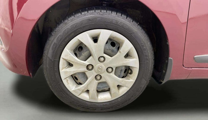 2016 Hyundai Grand i10 SPORTZ 1.2 KAPPA VTVT, Petrol, Manual, 52,449 km, Left Front Wheel