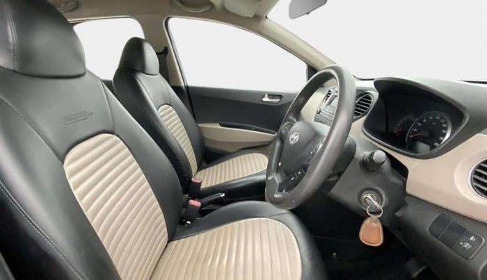 2015 Hyundai Grand i10 SPORTZ 1.2 KAPPA VTVT, Petrol, Manual, 1,02,267 km, Right Side Front Door Cabin