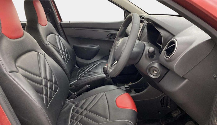 2016 Renault Kwid RXL, Petrol, Manual, 18,952 km, Right Side Front Door Cabin