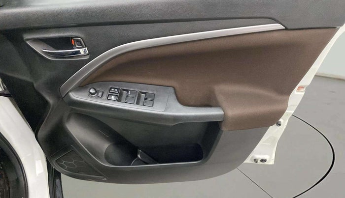 2022 Maruti BREZZA ZXI + SMART HYBRID, Petrol, Manual, 32,821 km, Driver Side Door Panels Control