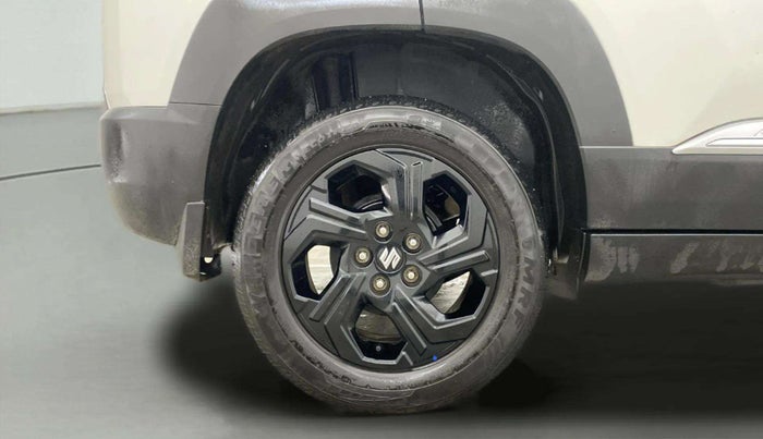 2022 Maruti BREZZA ZXI + SMART HYBRID, Petrol, Manual, 32,821 km, Right Rear Wheel