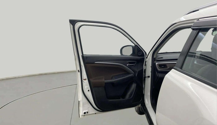 2022 Maruti BREZZA ZXI + SMART HYBRID, Petrol, Manual, 32,821 km, LHS Front Door