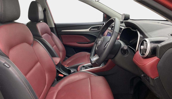 2022 MG ASTOR SAVVY 1.5 CVT S RED, Petrol, Automatic, 35,091 km, Right Side Front Door Cabin