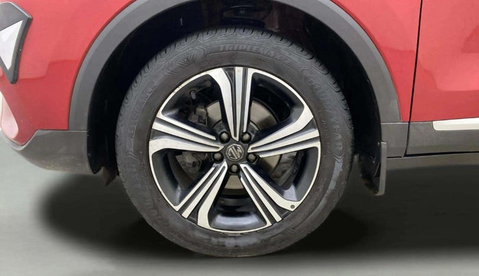 2022 MG ASTOR SAVVY 1.5 CVT S RED, Petrol, Automatic, 35,091 km, Left Front Wheel