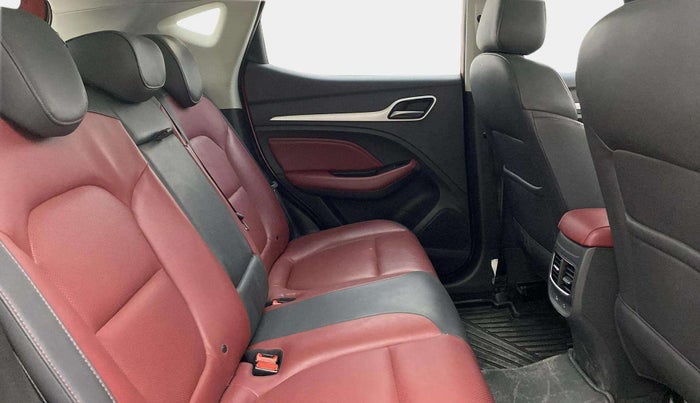 2022 MG ASTOR SAVVY 1.5 CVT S RED, Petrol, Automatic, 35,091 km, Right Side Rear Door Cabin