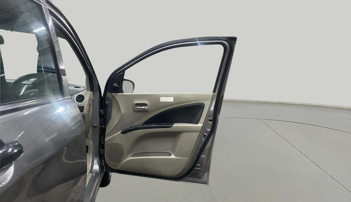 2014 Maruti Celerio VXI AMT, Petrol, Automatic, 33,085 km, RHS Front Door