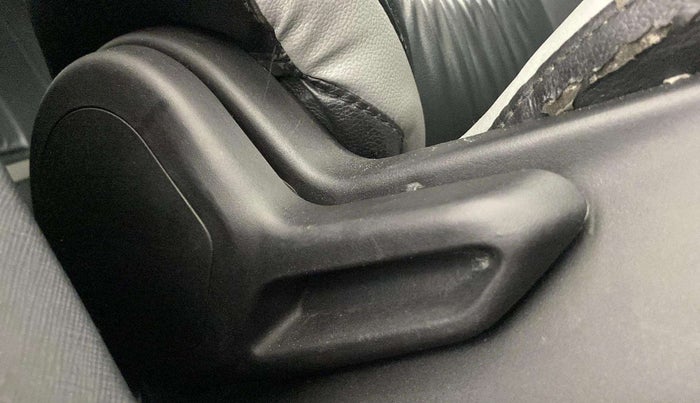 2020 Tata NEXON XMA PETROL, Petrol, Automatic, 80,898 km, Driver Side Adjustment Panel